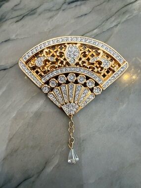 Rare Signed Swarovski Fan Pin/Brooch